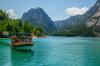 Am Green Canyon in der Türkei werden zahlreiche Bootstouren angeboten. Je nach Anbieter, Dauer und inkludierten Leistungen fallen für Besucher unterschiedliche Kosten an.