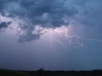 Der Deutsche Wetterdienst warnt für Sonntagabend erneut vor starkem Gewitter im Landkreis Aichach-Friedberg.