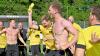 Der TSV Leitershofen feiert nach dem Sieg im Spitzenspiel in Walkertshofen Platz zwei und nimmt nun an der Relegation teil.