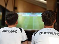 Zusammen schaut sich die Fußball-WM doch am schönsten: Wir suchen die besten Locations für Public Viewing im Landkreis Günzburg.