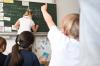 Immer mehr Kinder können nur mit einer Schulbegleitung am Unterricht teilnehmen. Doch die werden schlecht bezahlt und müssen keine speziellen Qualifikationen mitbringen.