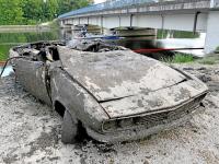 Diesen Opel Manta haben Kräfte des THW am Samstag bei Oberelchingen aus der Donau gefischt. Wie konnte er gut 50 Jahre lang unentdeckt bleiben?