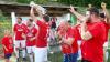 Endlich durfte feuchtfröhlich gefeiert werden. Nach dem letzten Saisonspiel stieg die ausgelassene Meisterparty des TSV Merching inklusive Triumphfahrt durch den Ort. 