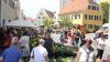 Wenn die Wemdinger Altstadt zum Garten wird: Der Fuchsien- und Kräutermarkt lockte wieder viele Menschen an.