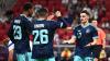 Vorlagengeber Deniz Undav (Nr. 26) und Torschütze Florian Wirtz (r) klatschen sich ab nach dem 2:0 gegen Finnland.