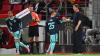 Bundestrainer Nagelsmann beglückwünscht Karl bei seiner Auswechslung.
