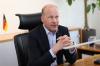 Landrat Martin Sailer fordert von der Bundesregierung eine verlässliche Finanzierung für die kommunalen Kliniken.