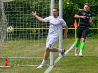 Für den FC Penzing (weißes Trikot Simon Schneider) geht es um den Aufstieg in die Kreisklasse.