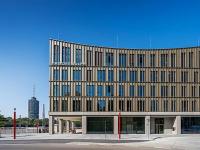 Das Aurum ist ein modernes Bürogebäude am Augsburger Hauptbahnhof.