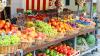 Ob in Colombare di Sirmone, Desenzano oder Bardolino, am Gardasee gibt es fast täglich einen Markt, der frisches Obst, Gemüse oder Kleidung anbietet.