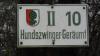 Die Waldabteilung Nr. 10 im städtischen Forstrevier 2 „Haunstetten“ heißt „Hundszwinger-Geräumt“. Zur Namensherkunft gibt es mehrere Theorien.
