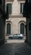 Mit knapp drei Metern Radstand bietet der Volvo EX60 auch viel Platz in der zweiten Reihe.