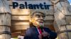 Aktivisten haben einst vor dem Bundeskanzleramt gegen die Polizeisoftware der US-Firma Palantir protestiert. (Archivbild)