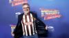 Moderator Elton zeigte sich auf dem Roten Teppich und wird demnächst auch eine Gastrolle in dem Musical übernehmen. (Archivbild)