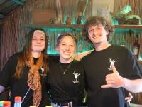 Das Team der Kulturbar stellt sich vor (von links): Alline Hölseder, Sofie Hopf und Felix Grimminger.