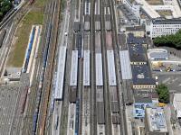 Im Augsburger Hauptbahnhof werden die Kapazitäten knapp, wenn es künftig mehr Güter-, Nah- und Fernverkehrszüge gibt.