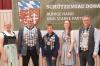 Zusammen mit der Gauschützenmeisterin und der Ellgauer Bürgermeisterin freuten sich die neuen Gauschützenkönige des Schützengaues Donau-Ries der Saison 2026 über die von ihnen gewonnenen Titel: (von links) Gauschützenmeisterin Heike Wildfeuer-Fick, Gauschützenkönig Luftgewehr Karel Kuba, Gaujugendschützenkönig Gabriel Praßler, Gauschützenkönigin Paula Flath, Gauschützenkönig Luftpistole Klaus Rupprecht sowie Ellgaus Bürgermeisterin Christine Gumpp.