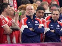 Eine der Bayern-Legenden: Raimond Aumann hier beim Legends Cup 2026 in München mit Giovane Elber, Philipp Lahm und Mario Mandzukic.