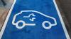 Bevor man so eine Fläche mit dem eigenen E-Auto zum Laden befahren darf, muss eine Kaufentscheidung her. Und die richtet sich nach Auswahlkriterien wie Akkugröße und Ladeleistung zum Schnellladen sowie Platzangebot.