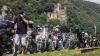 Die Kulisse ist romantisch und das Spektakel laut: Harley-Davidson-Treffen Magic Bike im Mittelrheintal. (Archivbild)