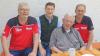 Eine Abordnung der VSG Oberbernbach (Stadt Aichach) überbrachte Erwin Lindermair die besten Glückwünsche zu seinem 90. Geburtstag und bedanke sich für die langjährige Mitgliedschaft. Seit dem 1. Januar 1955 ist der Jubilar Mitglied im Verein. Für seine über 70-jährige Mitgliedschaft überreichte ihm 2. Schützenmeister Karl Beck eine Urkunde vom BSSB: (von links) Klaus Hörmann, 2. Schützenmeister Karl Beck, Erwin Lindermair, Martin Bayer.