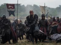 Matt Smith (Mitte) ist wieder als Daemon Targaryen in der dritten Staffel von „House of the Dragon“ zu sehen.