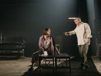 Nathan Lane und Laurie Metcalt spielen in „Tod eines Handlungsreisenden“ am Broadway dieses berühmte Ehepaar Willy und Linda Loman. Die Produktion ist gerade das Stück der Stunde in den USA.