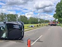 Auf der Illerberger Straße bei Weißenhorn kam es zu einem Unfall mit fünf Fahrzeugen und drei Verletzten.
