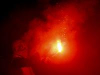 Das Verhalten ihrer Fans wird für den FC St. Pauli und den HSV teuer. (Archivbild)