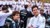 Mercedes-Teamchef Toto Wolff (r) will nicht per Stallorder eingreifen. (Archivbild)