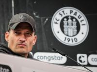 Trainer Alexander Blessin und der FC St. Pauli gehen wohl getrennte Wege. (Archivbild)