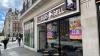 Blick auf eine Taco Bell-Filiale in London. Die US-Fast-Food-Kette Taco-Bell unternimmt den zweiten Anlauf zur Expansion in Deutschland. (Archivbild)