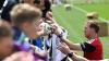 Genug der Autogramme, wie hier beim letzten Auftritt in Deutschland. Für Bundestrainer Julian Nagelsmann und die Nationalelf steht das letzte Testspiel an.