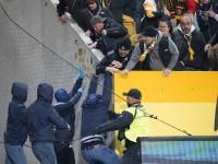 Bei der Partie Dresden gegen Hertha BSC kam es zu Ausschreitungen der Fans. (Archivbild)