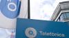 Das O2-Logo samt Fahnen ist vor dem Düsseldorfer Standort der Firma zu sehen - früher war in dem Gebäude die E-Plus-Zentrale, 2014 schluckte O2 den Wettbewerber.