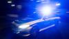 Gleich zweimal rasten Autofahrer der Polizei davon - beide ohne Erfolg. (Symbolbild)