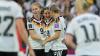 Drei Tickets nach Brasilien, bitte: Sjoeke Nüsken (l), Carlotta Wamser (M) und Klara Bühl.