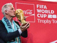 Für Bastian Schweinsteiger ist Frankreich der Topfavorit bei der WM. (Archivbild)