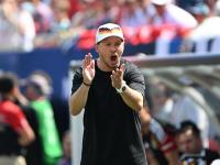 Julian Nagelsmann ruft am Spielfeldrand bei der WM-Generalprobe gegen die USA.