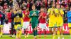 Spieler unter Schock: Beim Länderspiel zwischen Dänemark und der Ukraine ist Dänemarks Star Christian Eriksen erneut auf dem Rasen zusammengebrochen.
