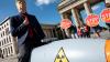 Friedensorganisationen demonstrieren im April in Berlin für eine Welt ohne Atomwaffen - und gegen ein Wettrüsten zwischen den USA und Russland. (Archivbild)