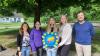 Religionslehrerin Marina Weihmayr, die erfolgreichen Schülerinnen Annika Heisler, Marlene Glaser, Paula Maiterth und Realschulkonrektor Jürgen Strohwasser.