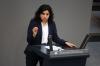 Grünen-Fraktionsvize Misbah Khan wirft Forschungsministerin Dorothee Bär eine Absage der geplanten Bafög-Erhöhungen vor. (Archivbild)