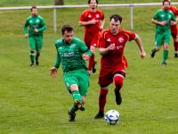Mit Klemens Schweier (am Ball in Grün) verlässt der langjährige Kapitän den FSV Utzwingen.