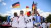 Jubel bei der Fußball-Meisterschaft – aber auch das ganze restliche Gefühlsprogramm: Bei der WM erleben Kinder Spannung, Freude und Enttäuschung oft geballt. Eltern können als «Gefühls-Coaches» helfen.