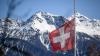 Die Bevölkerung der Schweiz ist in den vergangenen Jahrzehnten stark angestiegen - zu stark, findet die rechte SVP und will eine Obergrenze definieren.