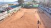Spielen mit Meerblick: Die Tennisanlage „Amatori Tennis Armesi" in Taggia liegt direkt an der ligurischen Küste — nur wenige Meter trennen die Sandplätze vom Mittelmeer.