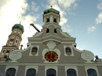 In der evangelischen Ulrichskirche (Vordergrund) war Hanna Schulte in der „30 Minuten“-Konzertreihe zu hören.
