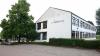 Die Eberlin Mittelschule in Jettingen stammt zum Teil aus den 60er Jahren. Um sie zukunftsfähig zu erhalten, wäre eine umfangreiche Sanierung, gegebenenfalls ein Anbau erforderlich.