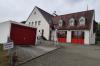 Einen neuen Standort für die Garage des First Responder Teams muss die Gemeinde Adelzhausen suchen. Sie steht auf dem Teilstück eines Nachbargrundstücks, das die Kommune angepachtet hat.